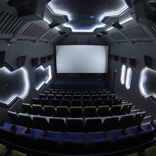  سينما الفضاء